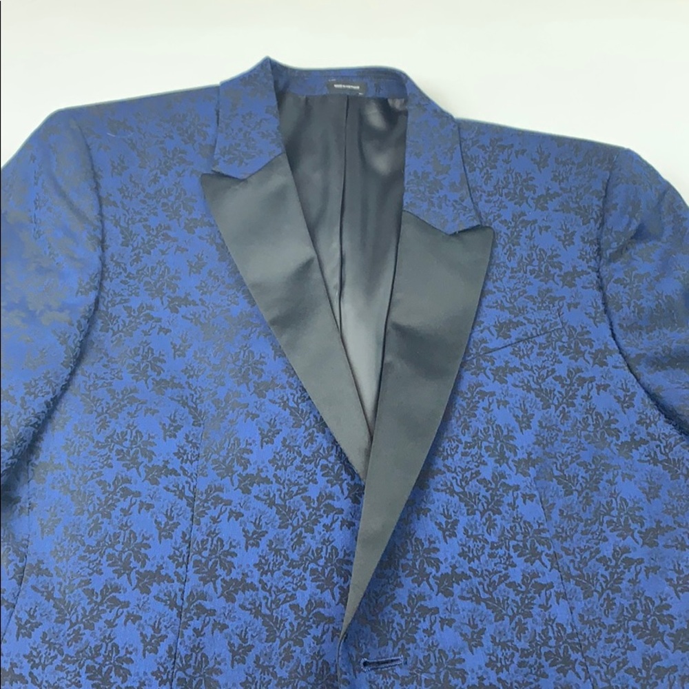 Tuxedo jacket
